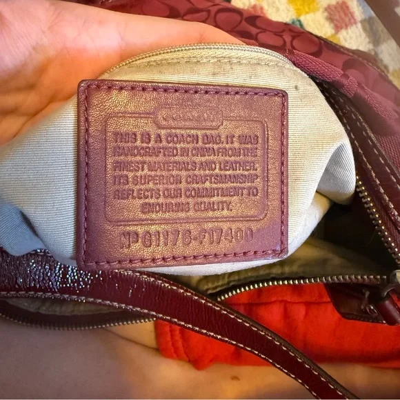 Coach Burgundy Shoulder Bag - Picture 4 of 8